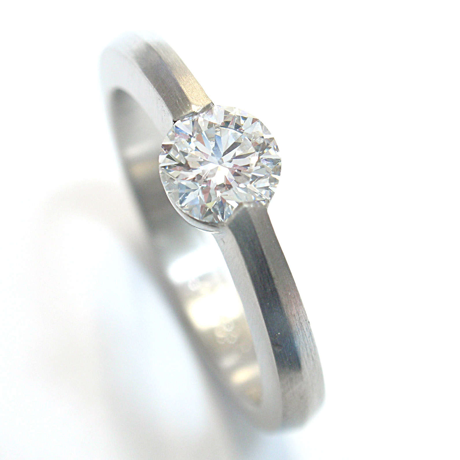 Feiner Platin-Brillant-Damenring-Engagement Ring
